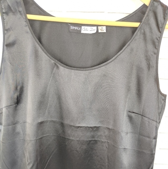 Simply Chloe Dao Black Tank Top - Picture 2 of 5